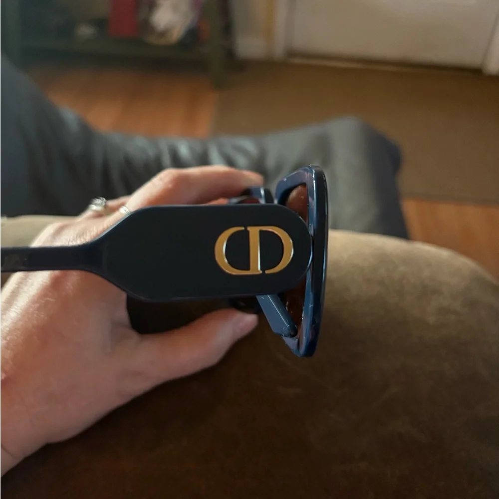 Dior Black Oversized Sunglasses with Glossy Finish GORGEOUS BLUE
